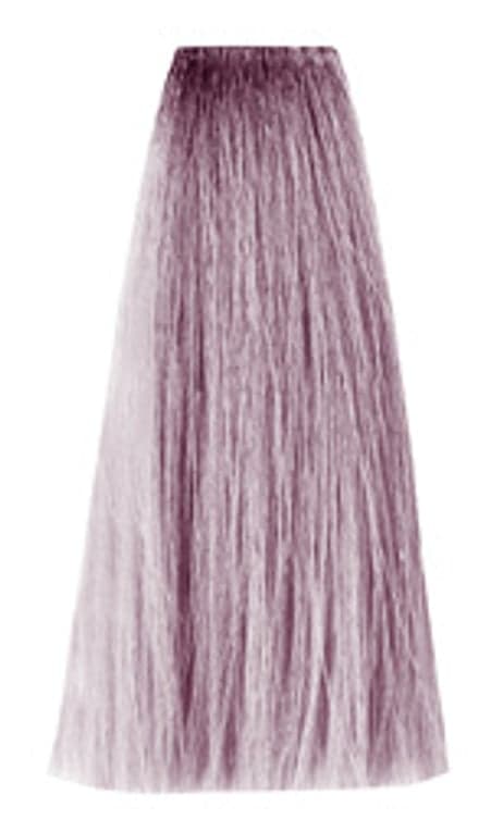 Šviesi perlinė blondinė